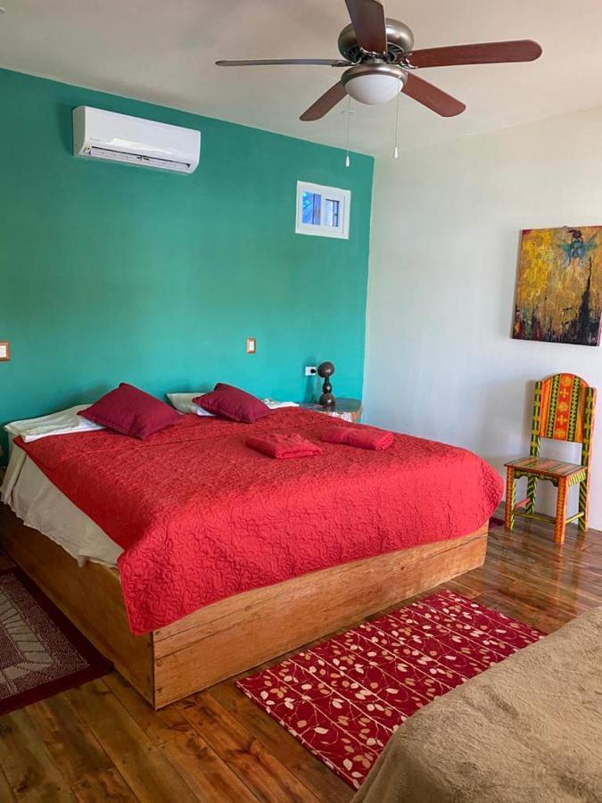 Hotel La Casa Rosada Lívingston Εξωτερικό φωτογραφία