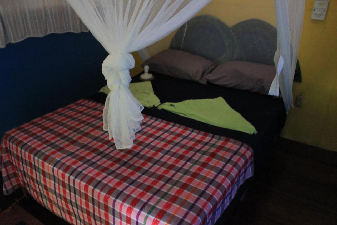 Hotel La Casa Rosada Lívingston Εξωτερικό φωτογραφία